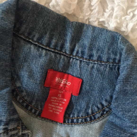 MOSSIMO Cap Sleeve Denim Vest - Picture 3 of 7